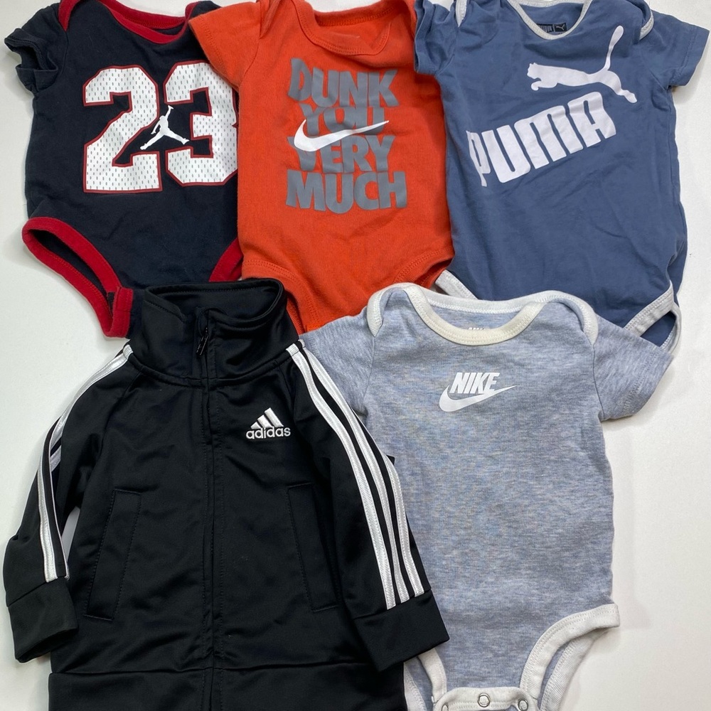 Nike White and Gray Baby Bodysuit